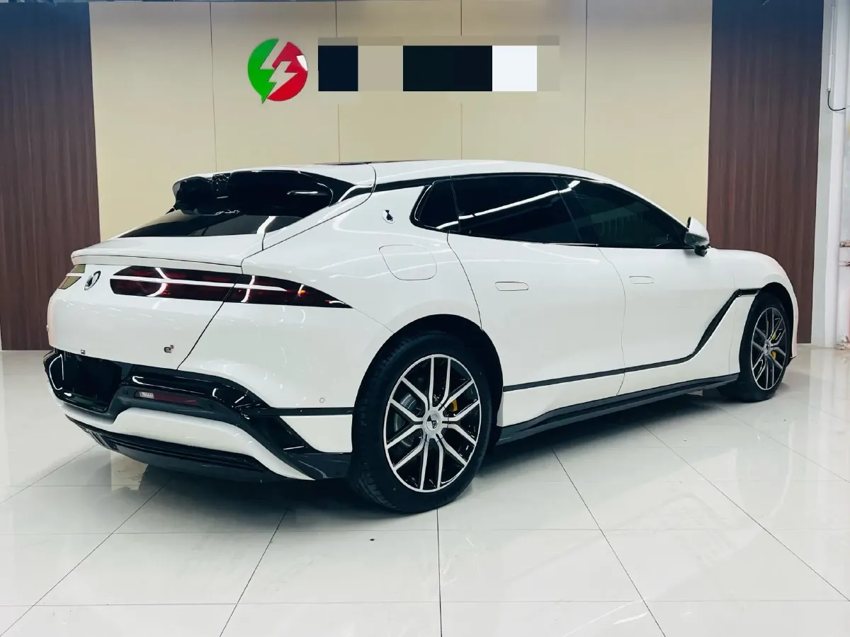 2024 Denza DenzaZ9GT 2.0T 207HP L4 E-CVT PHEV 38.5KWH,autocango,china used car exporter,china ev exporter,chinese used car exporter,chinese used ev exporter