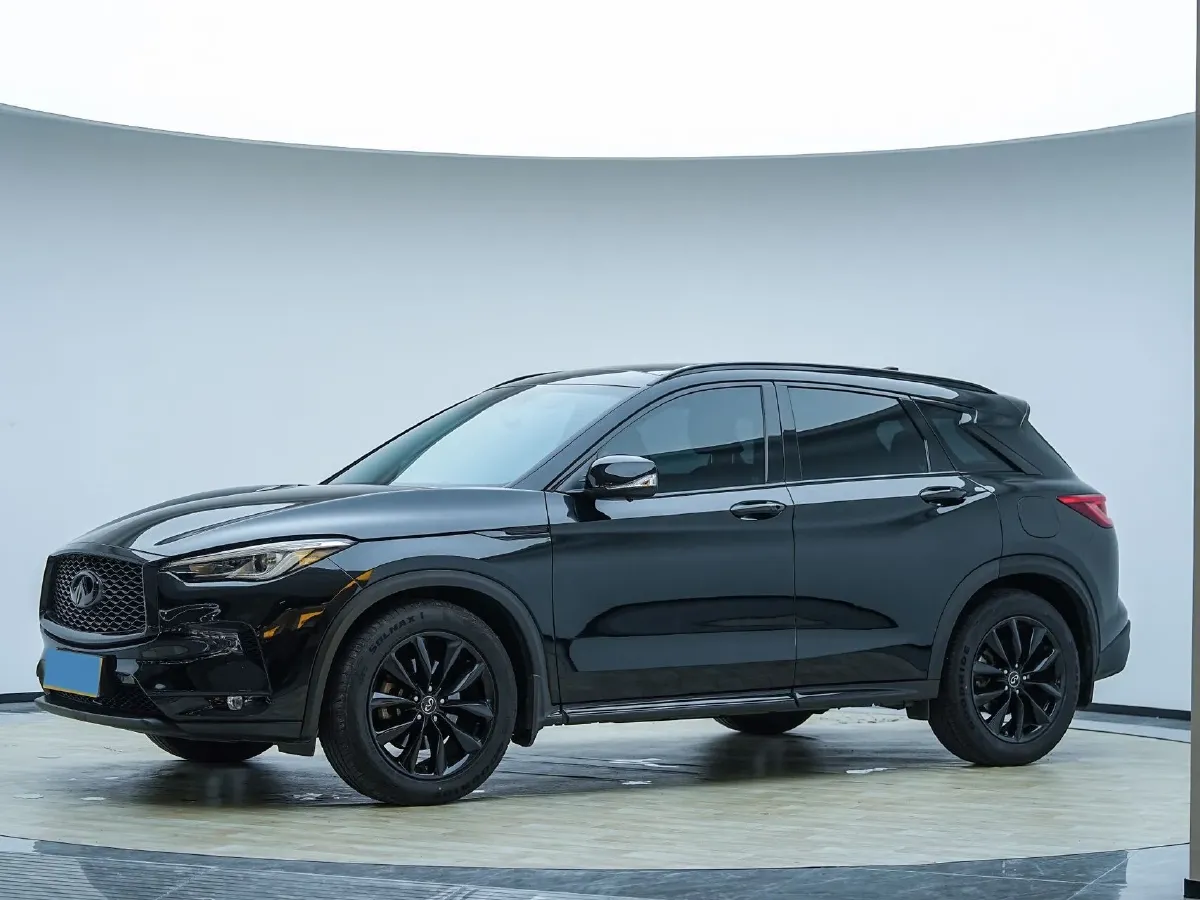 2018 Infiniti QX30 2.0T 211HP L4 7DCT,autocango,china used car exporter,china ev exporter,chinese used car exporter,chinese used ev exporter