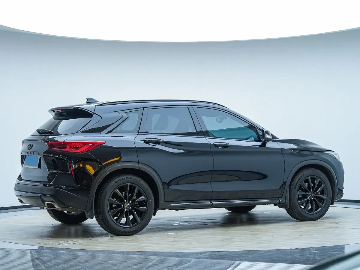 2018 Infiniti QX30 2.0T 211HP L4 7DCT,autocango,china used car exporter,china ev exporter,chinese used car exporter,chinese used ev exporter