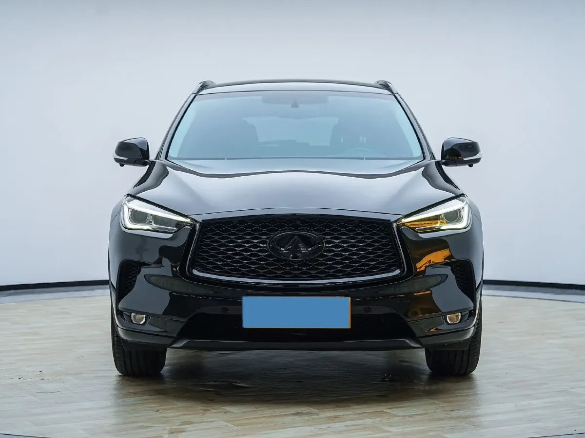 2018 Infiniti QX30 2.0T 211HP L4 7DCT,autocango,china used car exporter,china ev exporter,chinese used car exporter,chinese used ev exporter