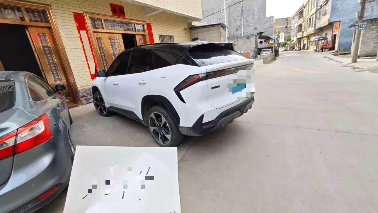 2024 Geely Galaxy L7 1.5T 163HP L4 3DHT PHEV 18.7KWH,autocango,china used car exporter,china ev exporter,chinese used car exporter,chinese used ev exporter