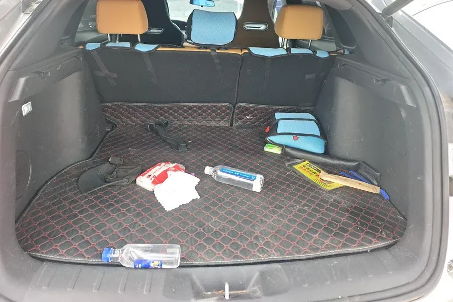 2021 ChangAn UNI-K 2.0T 233HP L4 8AT,autocango,china used car exporter,china ev exporter,chinese used car exporter,chinese used ev exporter