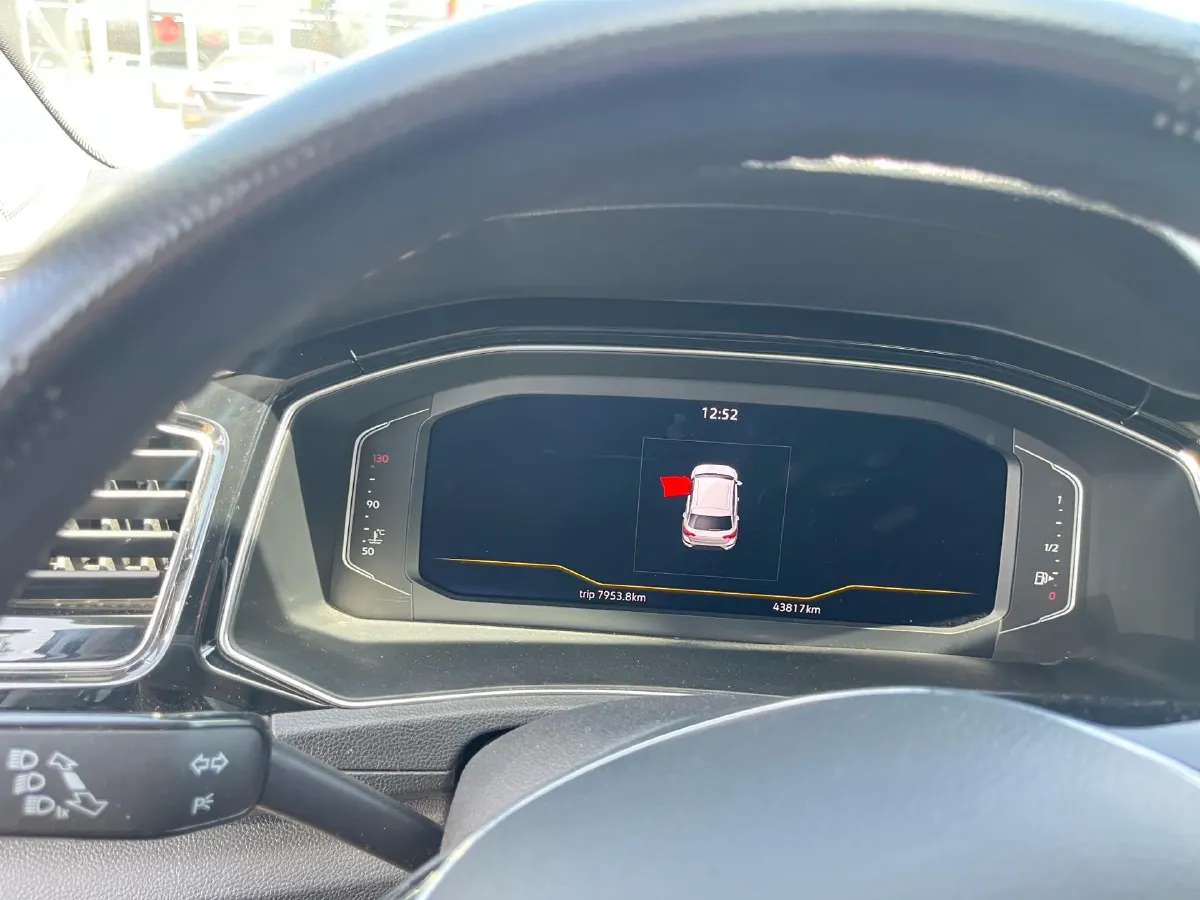 2021 Volkswagen T-Roc 1.4T 150HP L4 7DCT,autocango,china used car exporter,china ev exporter,chinese used car exporter,chinese used ev exporter