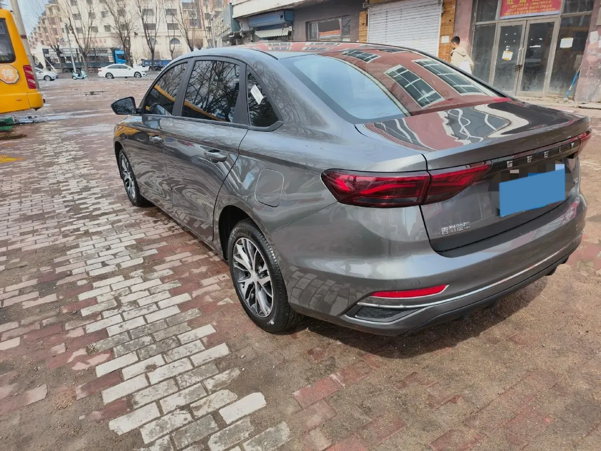 2025 Geely Emgrand 1.5L 127HP L4 5MT,autocango,china used car exporter,china ev exporter,chinese used car exporter,chinese used ev exporter