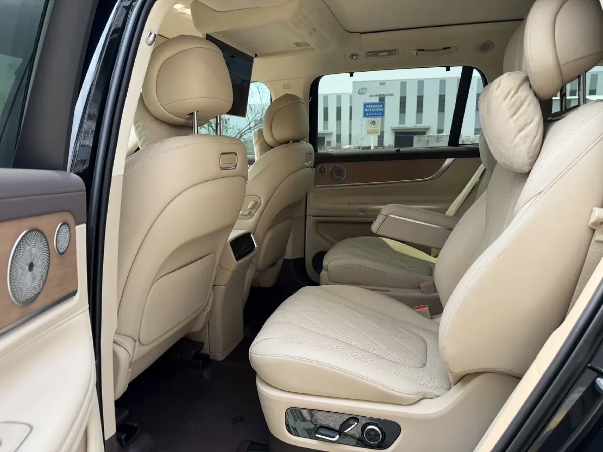 2024 AITO AITO M9 1.5T 152HP L4 REEV 42KWH,autocango,china used car exporter,china ev exporter,chinese used car exporter,chinese used ev exporter