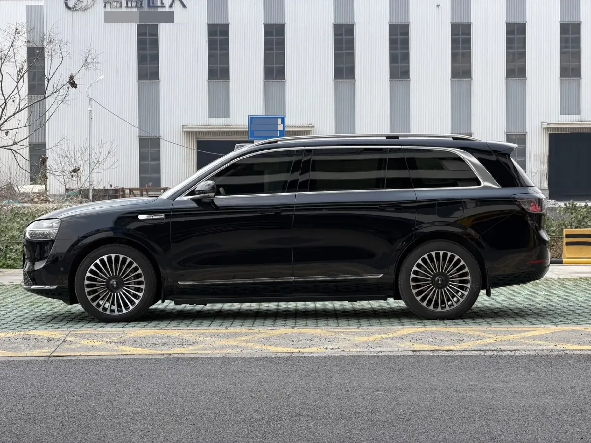 2024 AITO AITO M9 1.5T 152HP L4 REEV 42KWH,autocango,china used car exporter,china ev exporter,chinese used car exporter,chinese used ev exporter