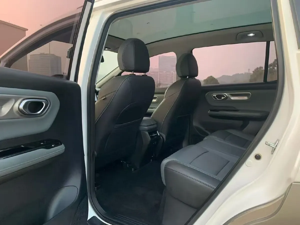 2023 Everus VE-1 BEV 61.3KWH,autocango,china used car exporter,china ev exporter,chinese used car exporter,chinese used ev exporter