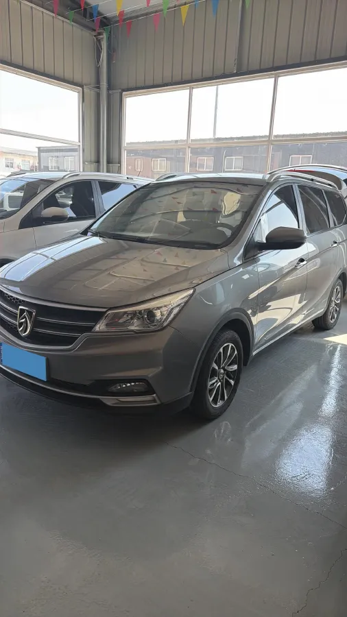 2019 BaoJun 730 1.5T 147HP L4 CVT,autocango,china used car exporter,china ev exporter,chinese used car exporter,chinese used ev exporter