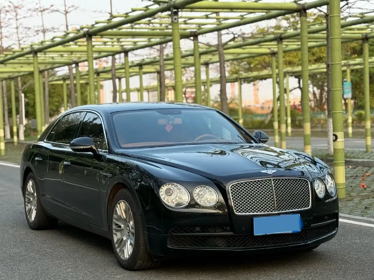 2017 Bentley Flying Spur 4.0T 528HP V8 8AT,autocango,china used car exporter,china ev exporter,chinese used car exporter,chinese used ev exporter