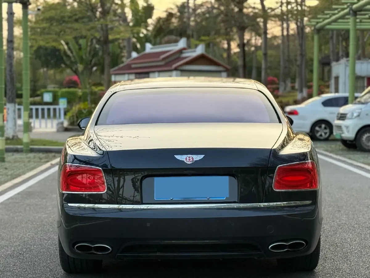 2017 Bentley Flying Spur 4.0T 528HP V8 8AT,autocango,china used car exporter,china ev exporter,chinese used car exporter,chinese used ev exporter