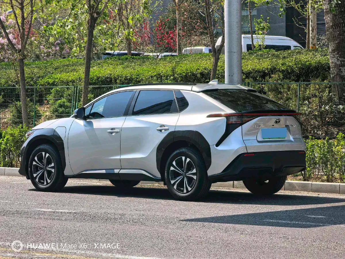 2022 Toyota bZ4X BEV 66.7KWH,autocango,china used car exporter,china ev exporter,chinese used car exporter,chinese used ev exporter