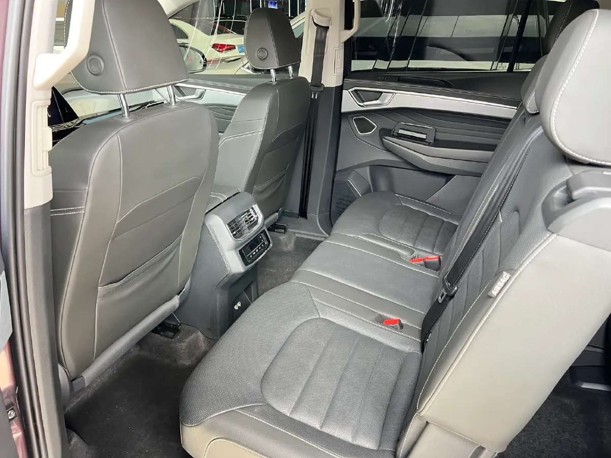 2022 Volkswagen Talagon 2.0T 220HP L4 7DCT,autocango,china used car exporter,china ev exporter,chinese used car exporter,chinese used ev exporter