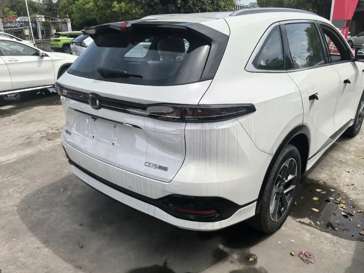 2025 ChangAn CS75 Plus 1.5T 192HP L4 8AT,autocango,china used car exporter,china ev exporter,chinese used car exporter,chinese used ev exporter