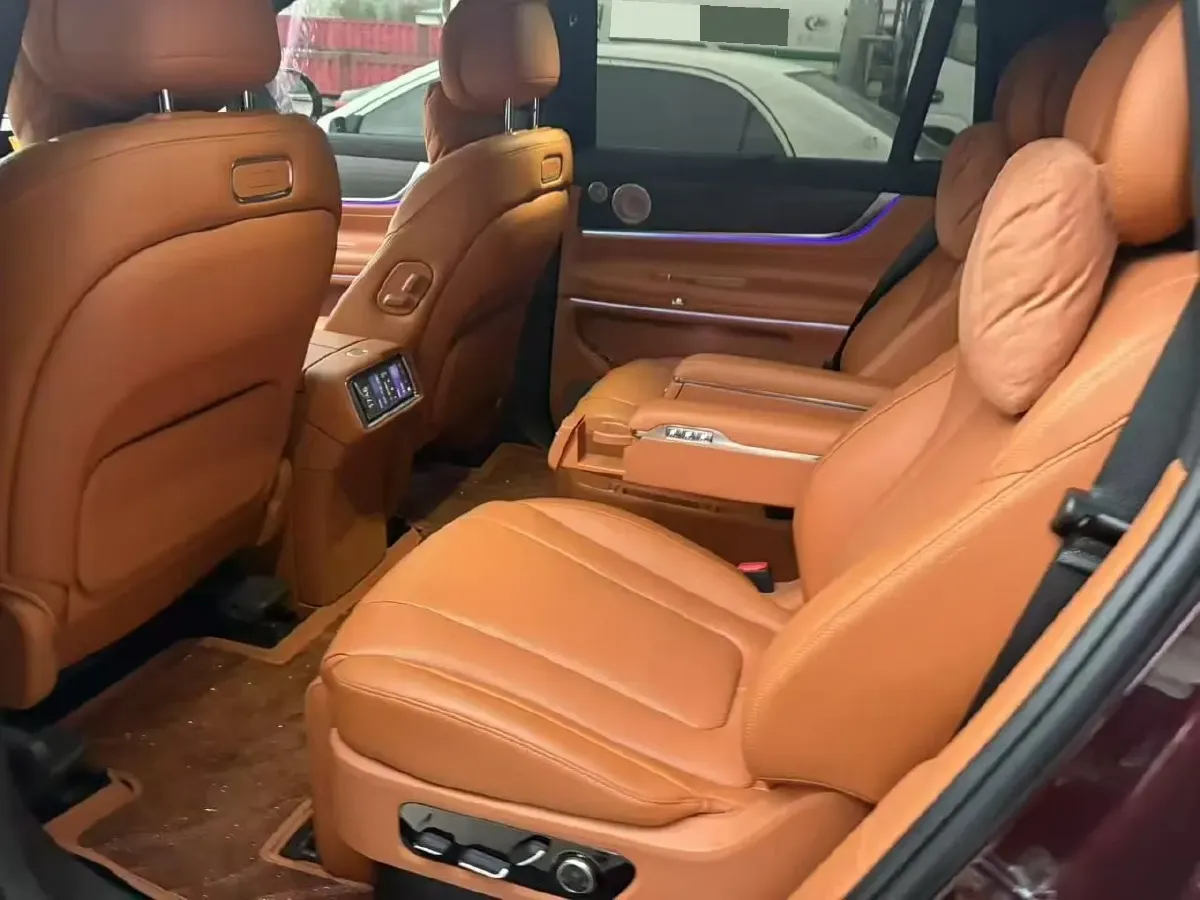 2025 AITO AITO M9 REEV 160HP REEV 52KWH,autocango,china used car exporter,china ev exporter,chinese used car exporter,chinese used ev exporter