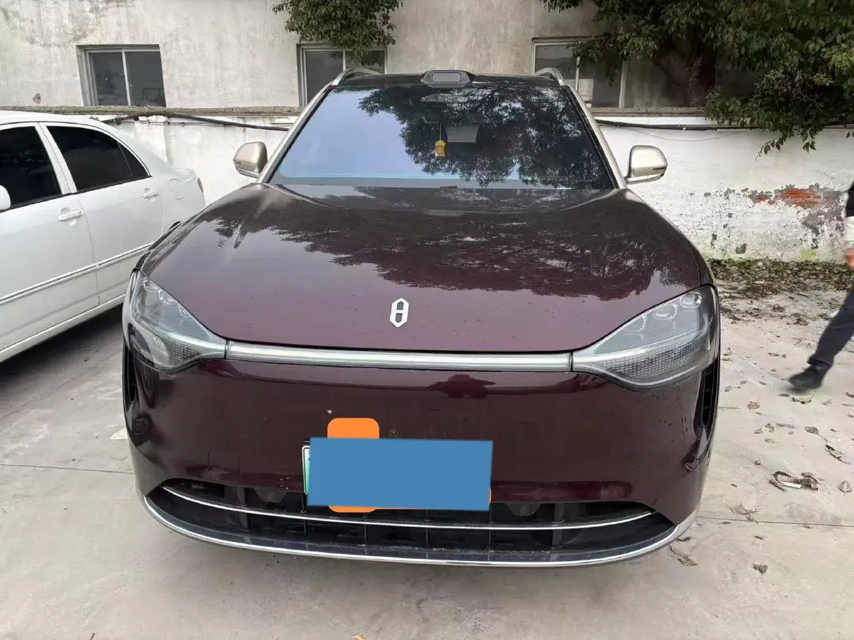 2025 AITO AITO M9 REEV 160HP REEV 52KWH,autocango,china used car exporter,china ev exporter,chinese used car exporter,chinese used ev exporter