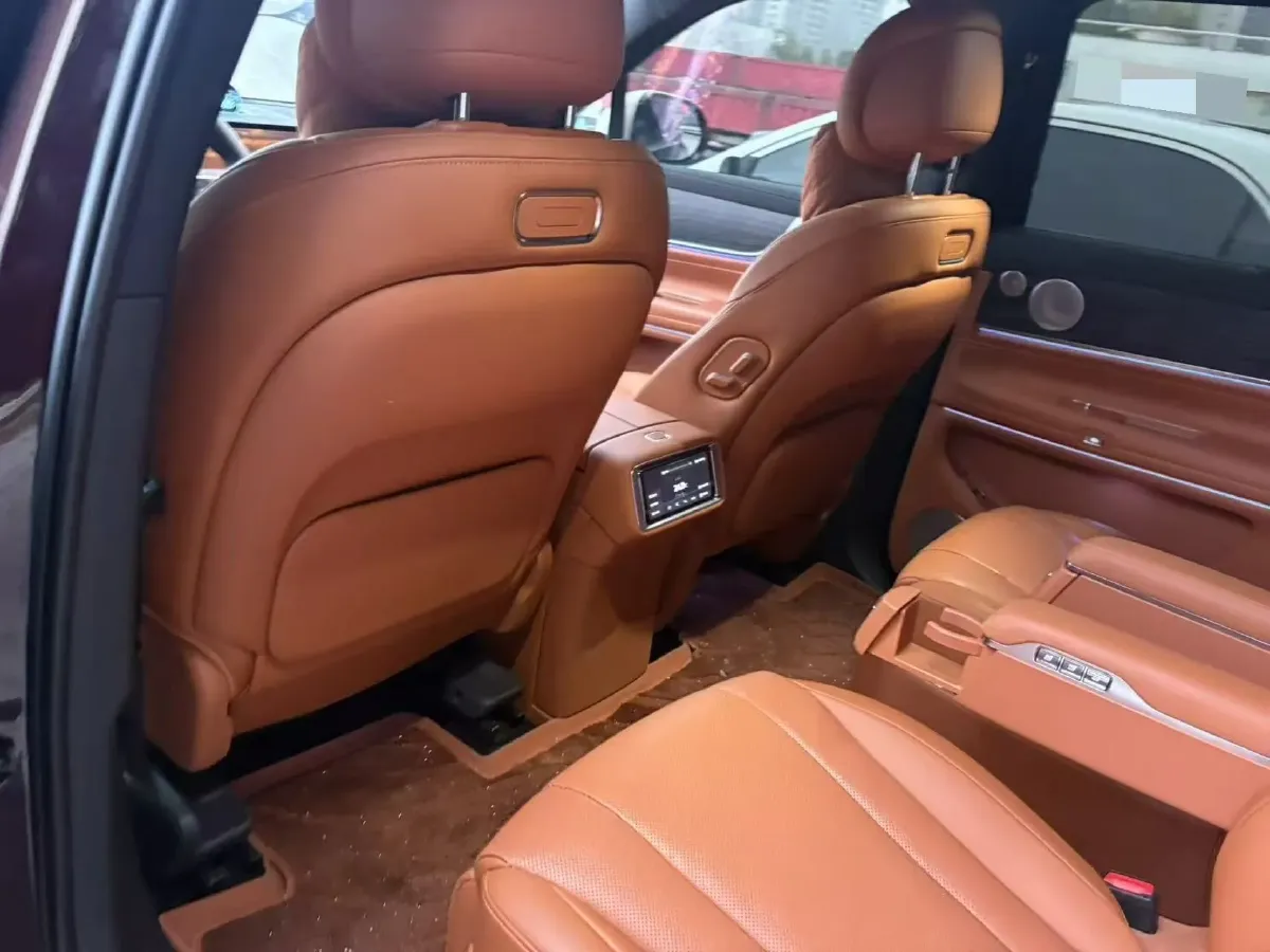 2025 AITO AITO M9 REEV 160HP REEV 52KWH,autocango,china used car exporter,china ev exporter,chinese used car exporter,chinese used ev exporter