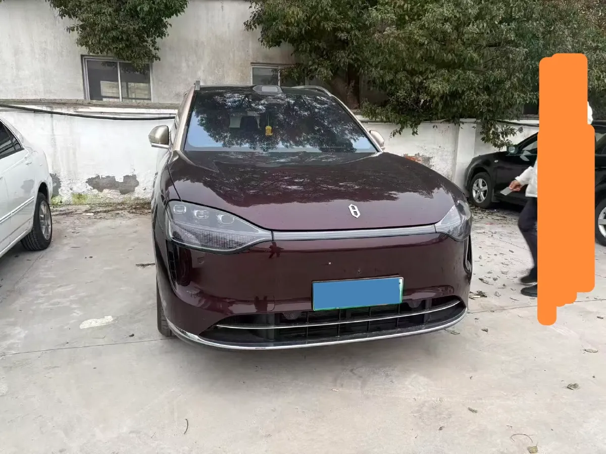 2025 AITO AITO M9 REEV 160HP REEV 52KWH,autocango,china used car exporter,china ev exporter,chinese used car exporter,chinese used ev exporter