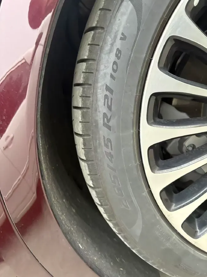 2025 AITO AITO M9 REEV 160HP REEV 52KWH,autocango,china used car exporter,china ev exporter,chinese used car exporter,chinese used ev exporter