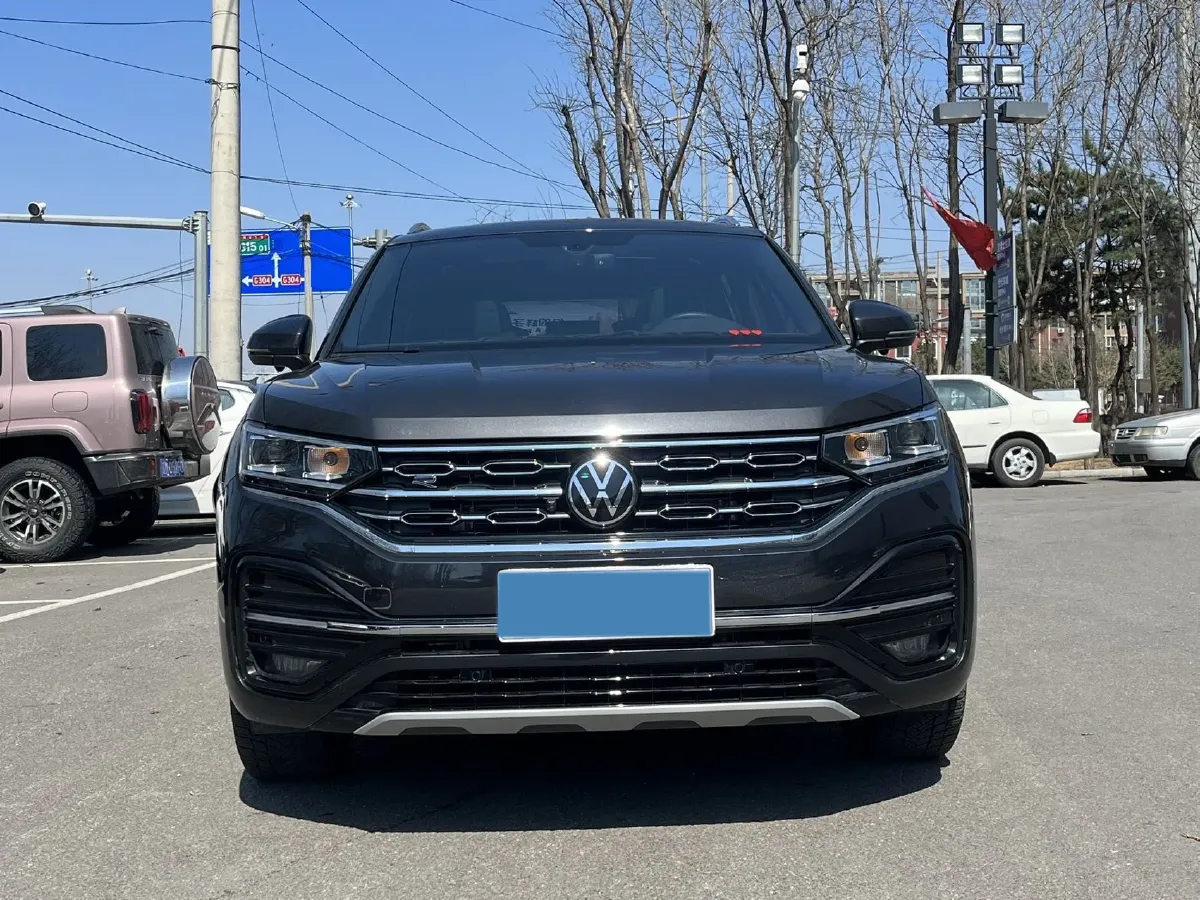 2022 Volkswagen Tayron 2.0T 220HP L4 7DCT,autocango,china used car exporter,china ev exporter,chinese used car exporter,chinese used ev exporter