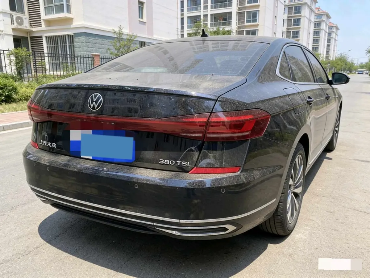 2024 Volkswagen Passat 2.0T 220HP L4 7DCT,autocango,china used car exporter,china ev exporter,chinese used car exporter,chinese used ev exporter