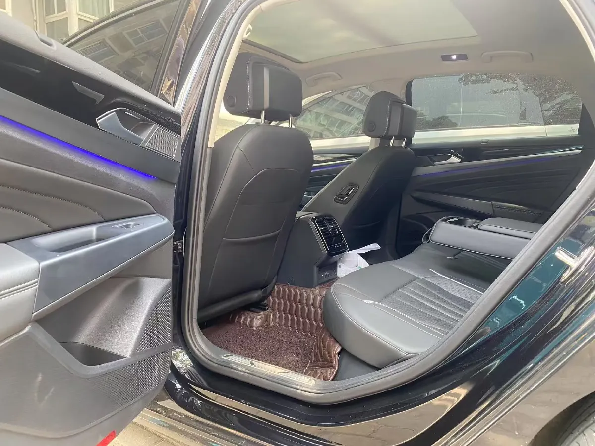 2024 Volkswagen Passat 2.0T 220HP L4 7DCT,autocango,china used car exporter,china ev exporter,chinese used car exporter,chinese used ev exporter