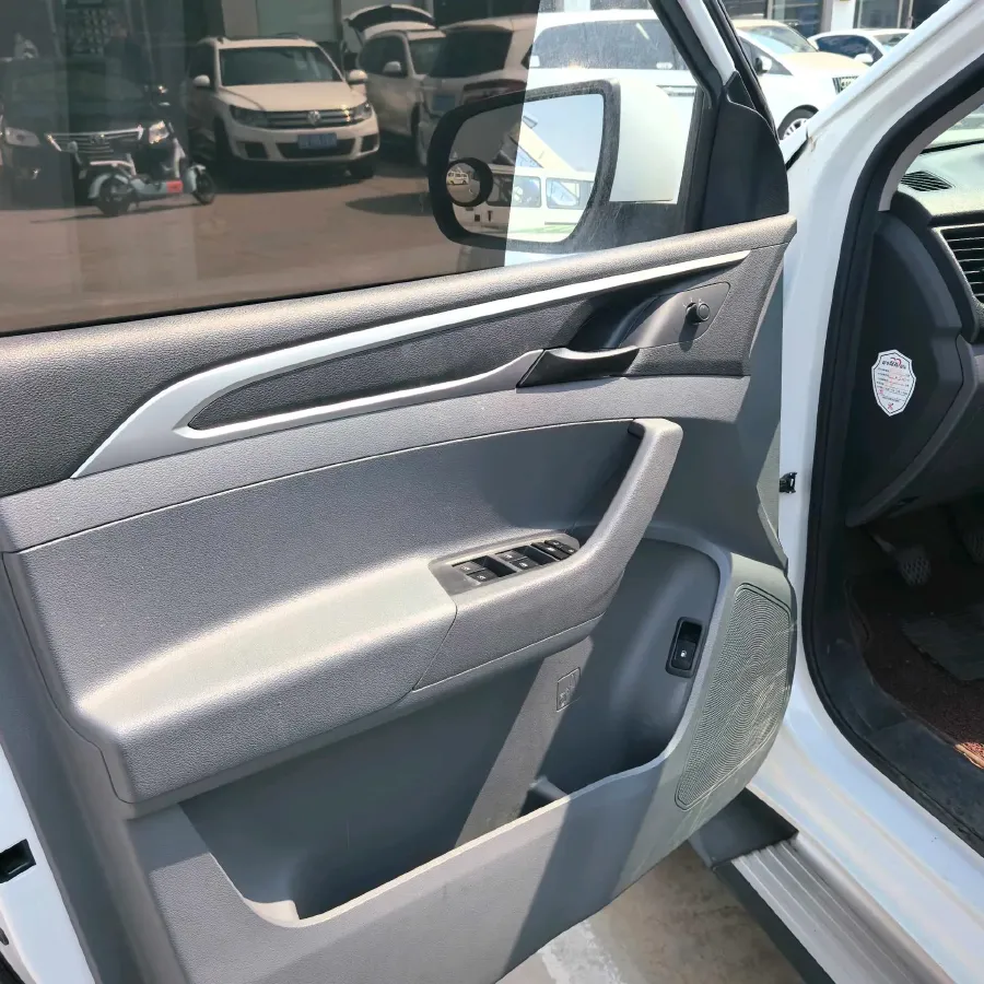 2017 MAXUS T60 2.4L 143HP L4 5MT,autocango,china used car exporter,china ev exporter,chinese used car exporter,chinese used ev exporter