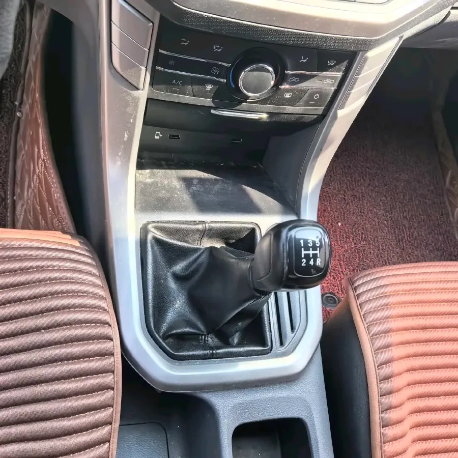 2017 MAXUS T60 2.4L 143HP L4 5MT,autocango,china used car exporter,china ev exporter,chinese used car exporter,chinese used ev exporter