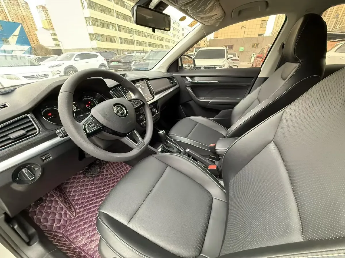 2020 Skoda Kamiq 1.5L 112HP L4 6AT,autocango,china used car exporter,china ev exporter,chinese used car exporter,chinese used ev exporter