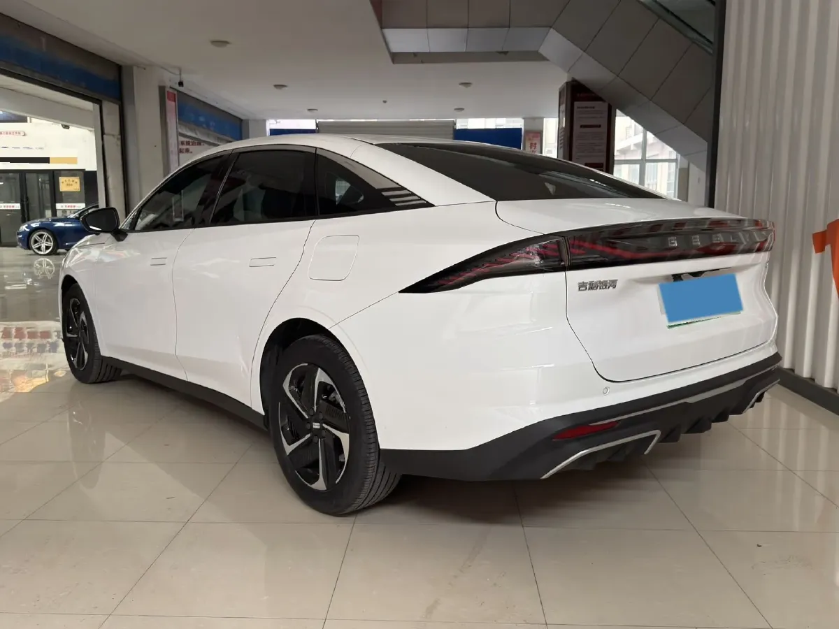 2023 Geely Galaxy L6 1.5T 163HP L4 3DHT PHEV,autocango,china used car exporter,china ev exporter,chinese used car exporter,chinese used ev exporter