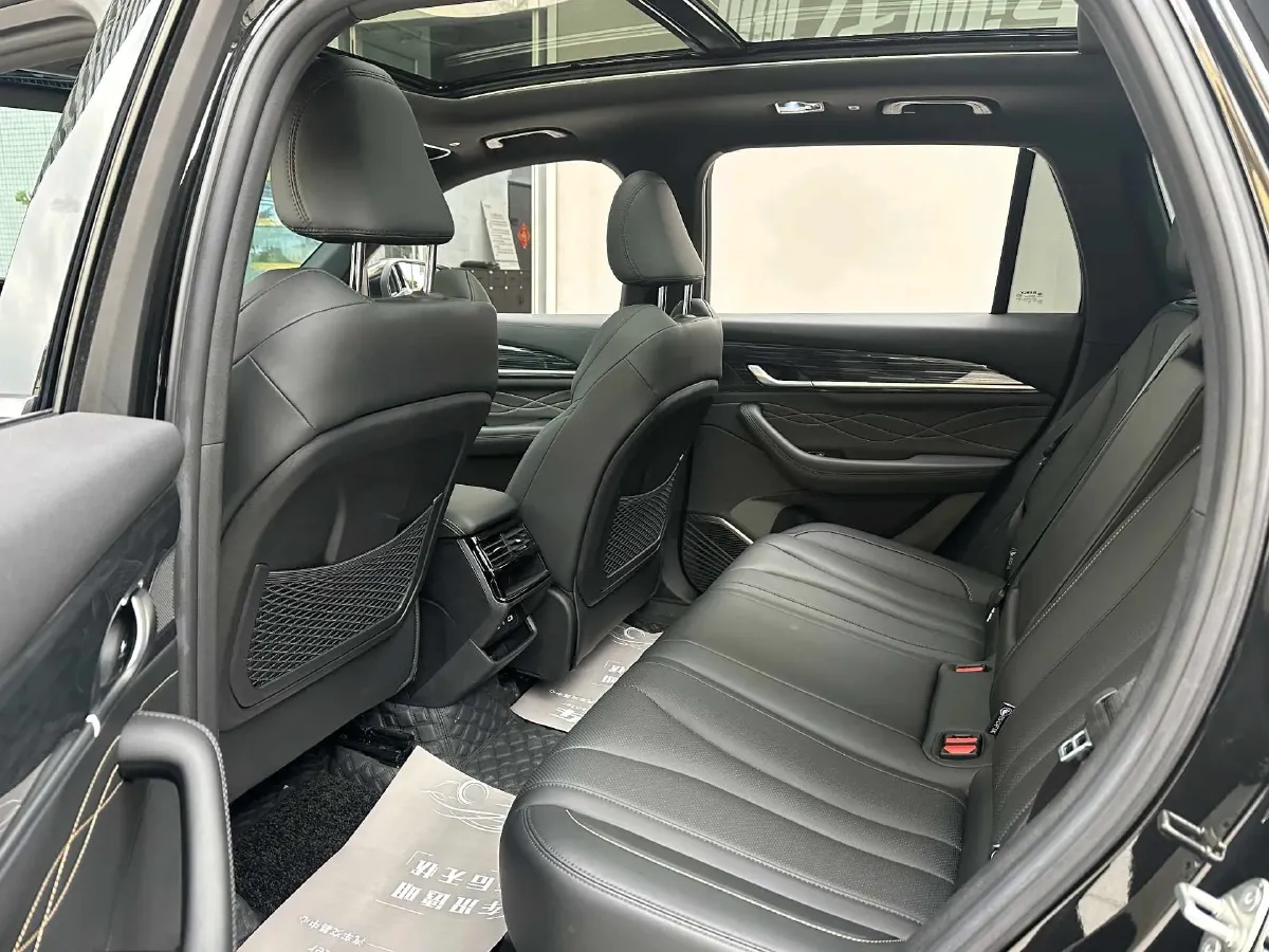 2024 Geely Monjaro 2.0T 218HP L4 7DCT,autocango,china used car exporter,china ev exporter,chinese used car exporter,chinese used ev exporter