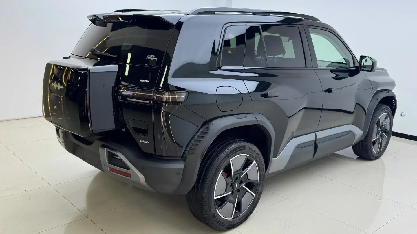 2025 FangChengBao Tai 3 BEV,autocango,china used car exporter,china ev exporter,chinese used car exporter,chinese used ev exporter