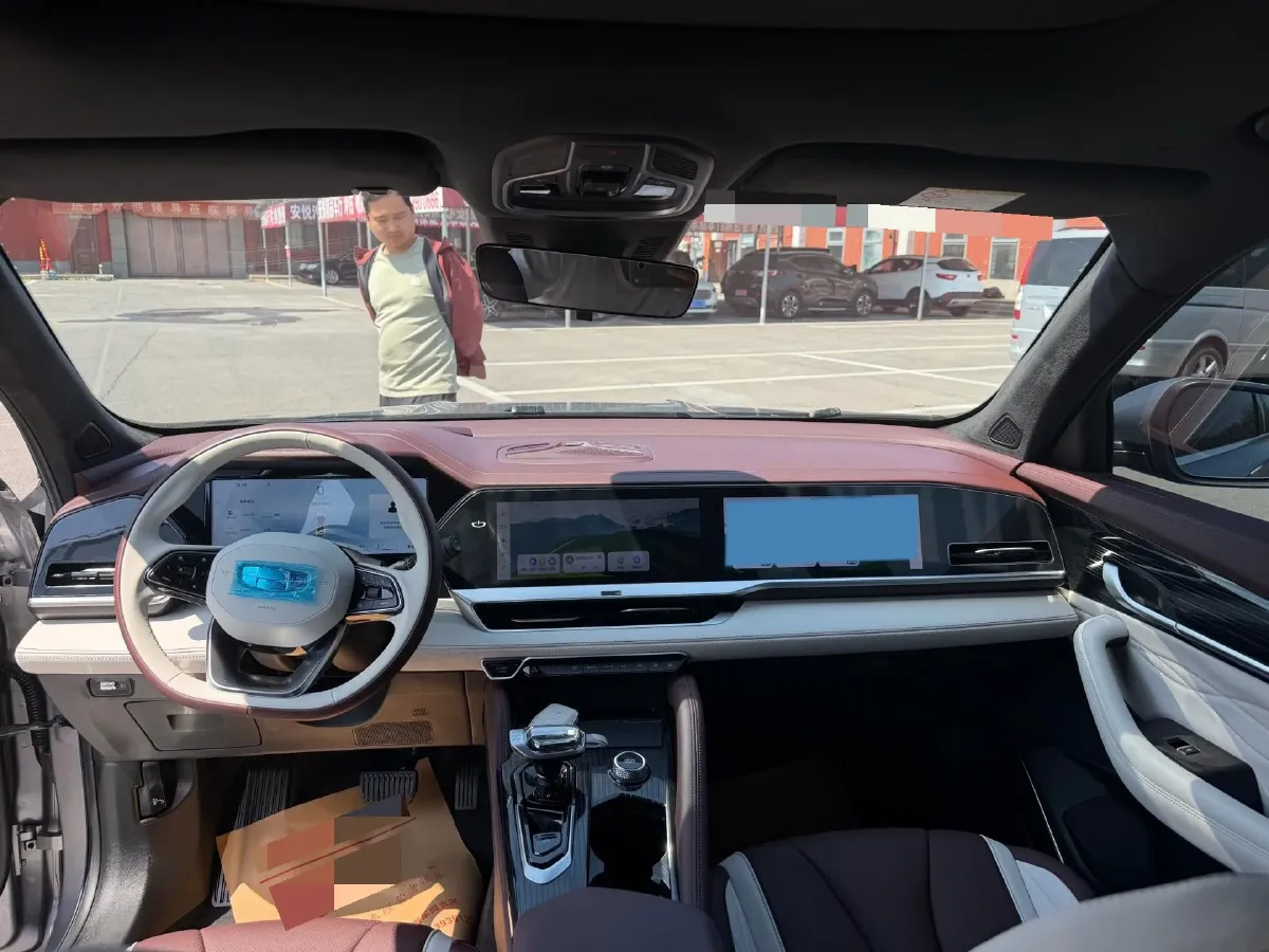 2024 Geely Monjaro 2.0T 238HP L4 8AT,autocango,china used car exporter,china ev exporter,chinese used car exporter,chinese used ev exporter