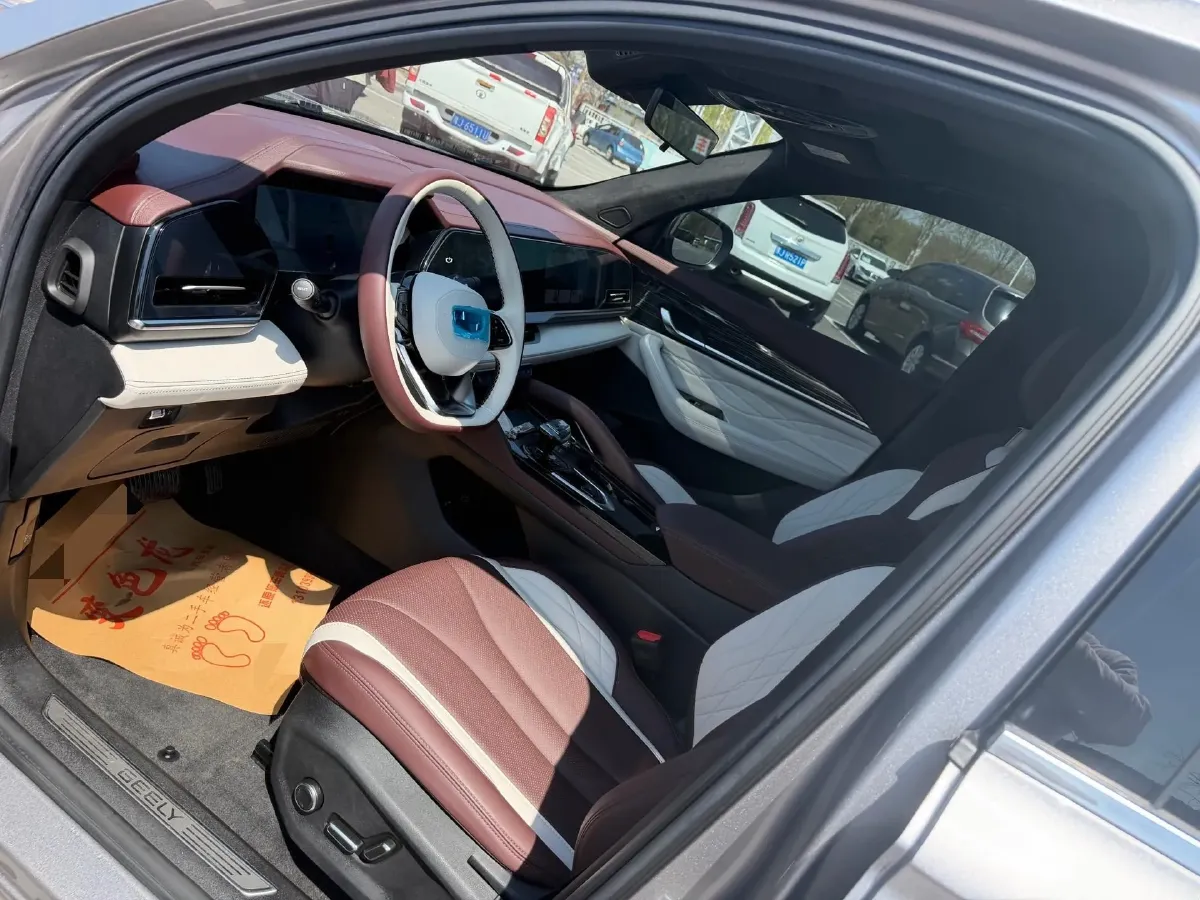 2024 Geely Monjaro 2.0T 238HP L4 8AT,autocango,china used car exporter,china ev exporter,chinese used car exporter,chinese used ev exporter