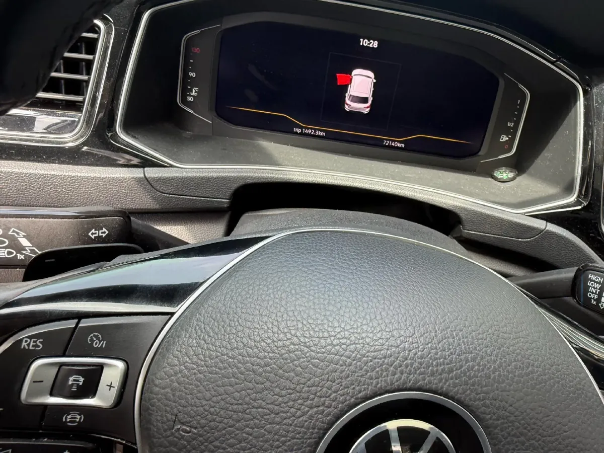 2021 Volkswagen T-Roc 1.4T 150HP L4 7DCT,autocango,china used car exporter,china ev exporter,chinese used car exporter,chinese used ev exporter