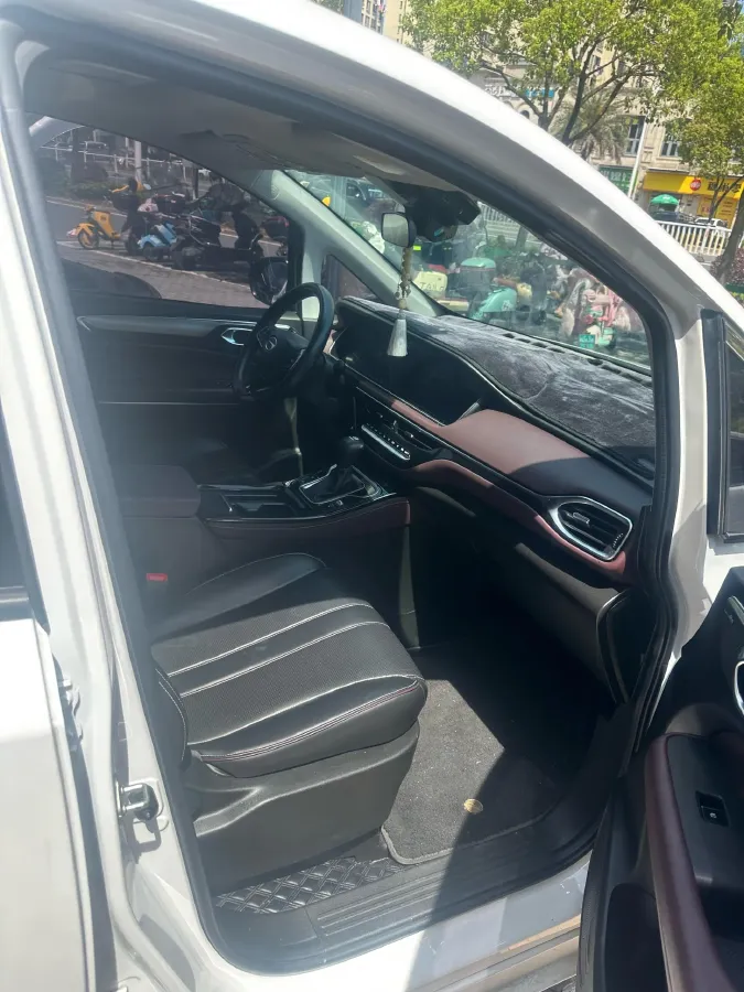 2023 GAC Trumpchi M6 1.5T 177HP L4 7DCT,autocango,china used car exporter,china ev exporter,chinese used car exporter,chinese used ev exporter