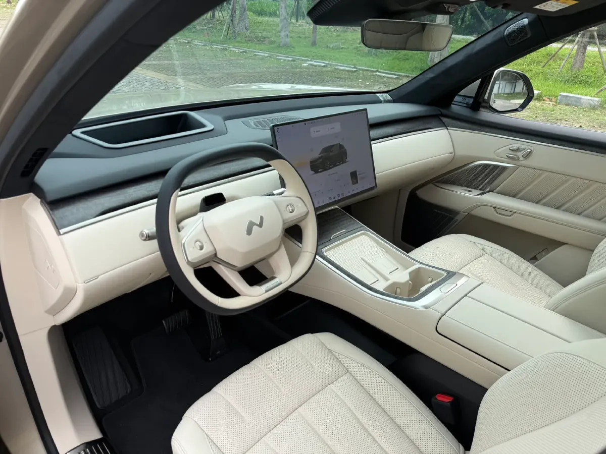 2025 ONVO L90 BEV,autocango,china used car exporter,china ev exporter,chinese used car exporter,chinese used ev exporter