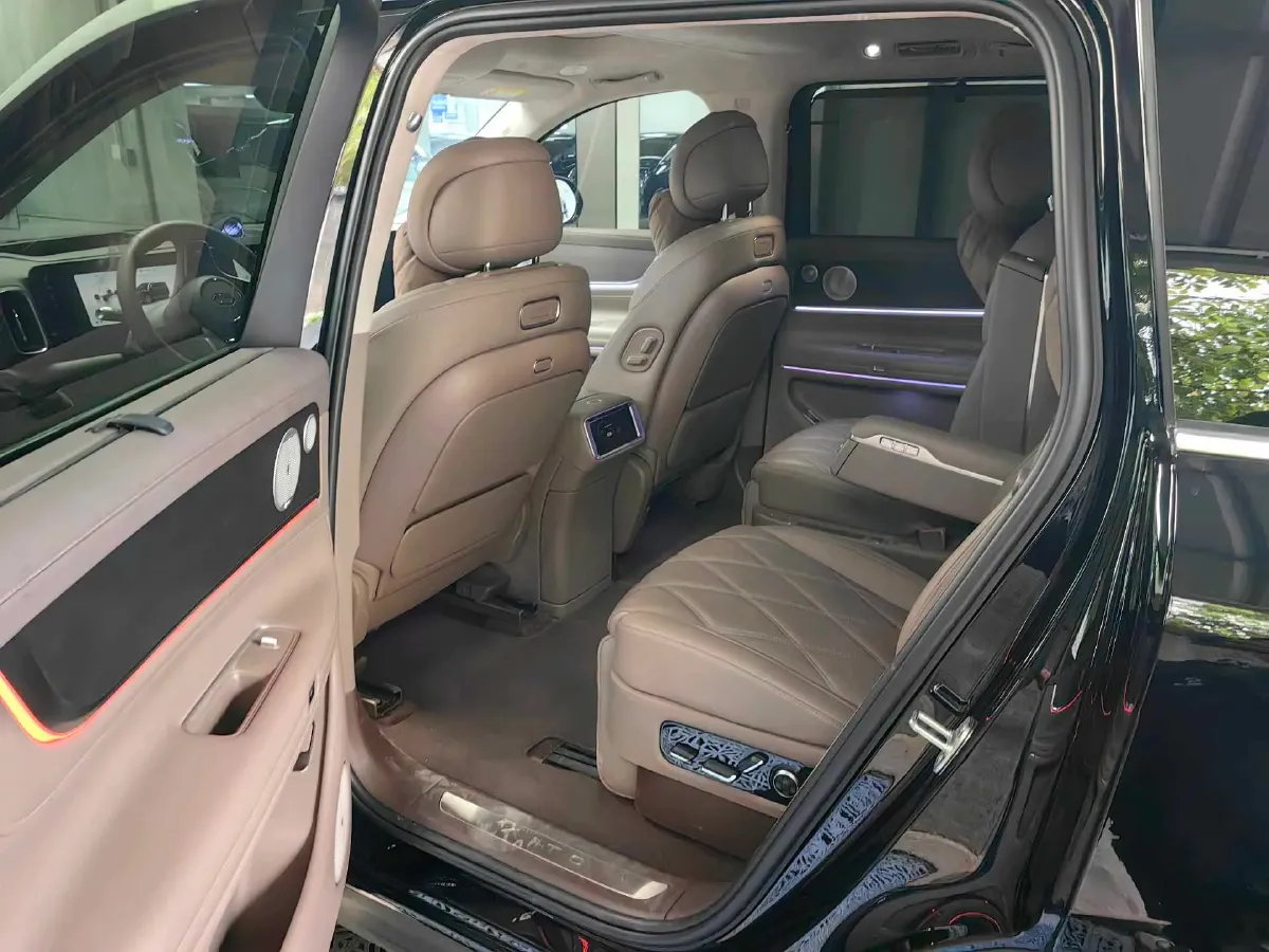 2025 AITO AITO M9 BEV 100KWH,autocango,china used car exporter,china ev exporter,chinese used car exporter,chinese used ev exporter