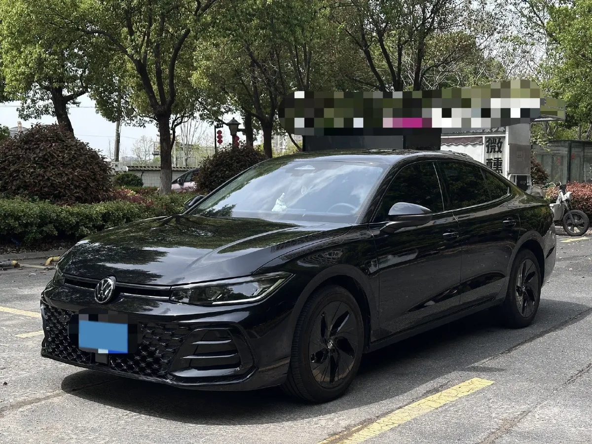 2025 Volkswagen Passat 2.0T 220HP L4 7DCT,autocango,china used car exporter,china ev exporter,chinese used car exporter,chinese used ev exporter