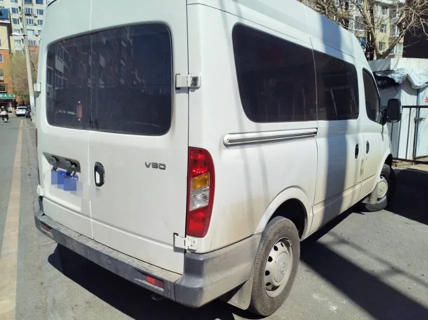 2020 MAXUS XinTu V80 2.5T 136HP L4 6MT,autocango,china used car exporter,china ev exporter,chinese used car exporter,chinese used ev exporter