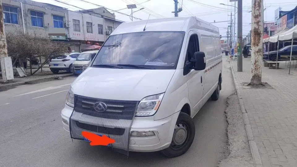 2023 MAXUS XinTu V80 2.0T 127HP L4 6MT,autocango,china used car exporter,china ev exporter,chinese used car exporter,chinese used ev exporter