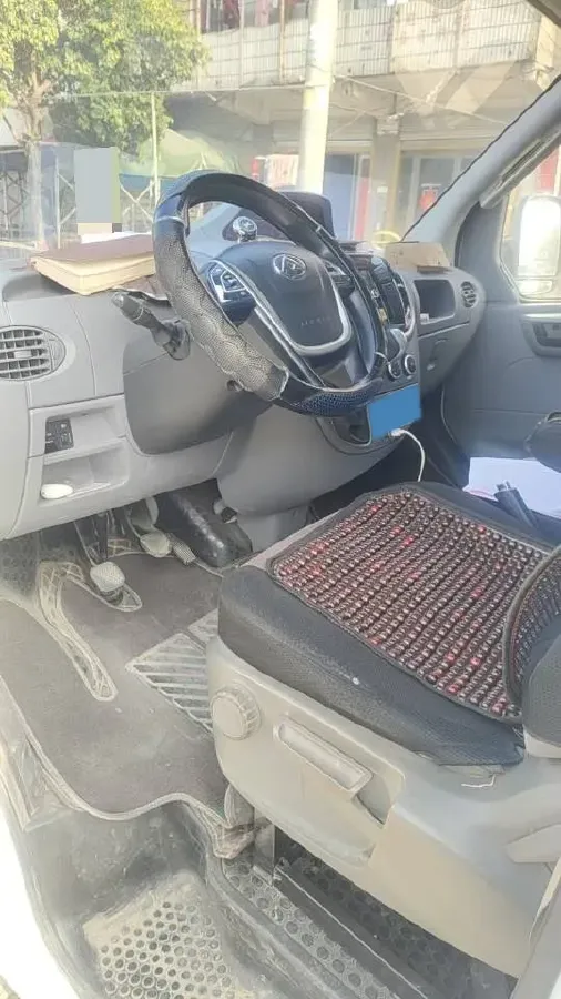 2023 MAXUS XinTu V80 2.0T 127HP L4 6MT,autocango,china used car exporter,china ev exporter,chinese used car exporter,chinese used ev exporter