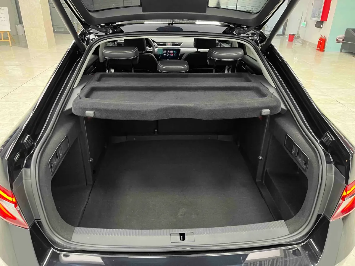 2024 Skoda Superb 1.4T 150HP L4 7DCT,autocango,china used car exporter,china ev exporter,chinese used car exporter,chinese used ev exporter