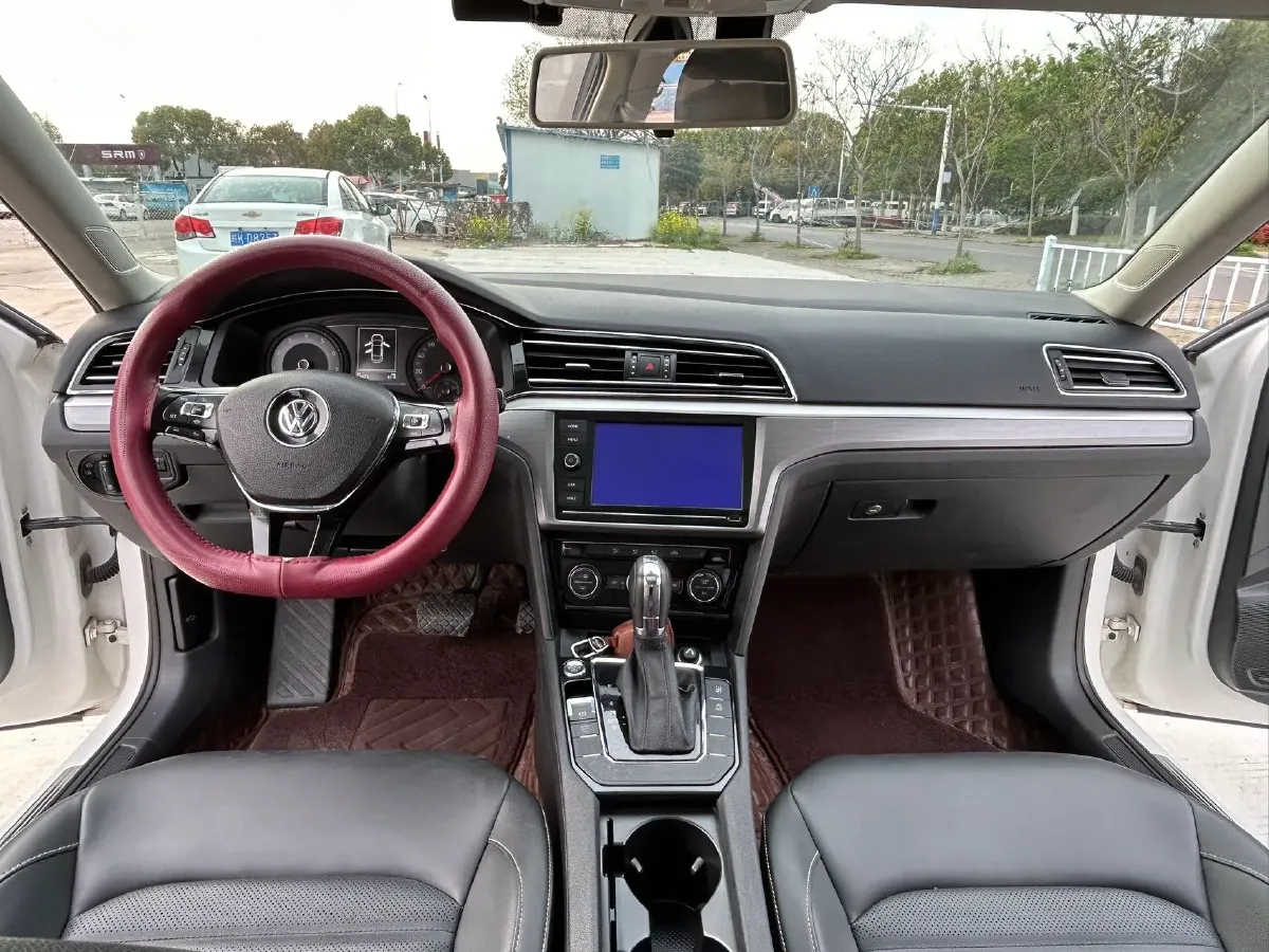 2019 Volkswagen Tayron 2.0T 186HP L4 7DCT,autocango,china used car exporter,china ev exporter,chinese used car exporter,chinese used ev exporter