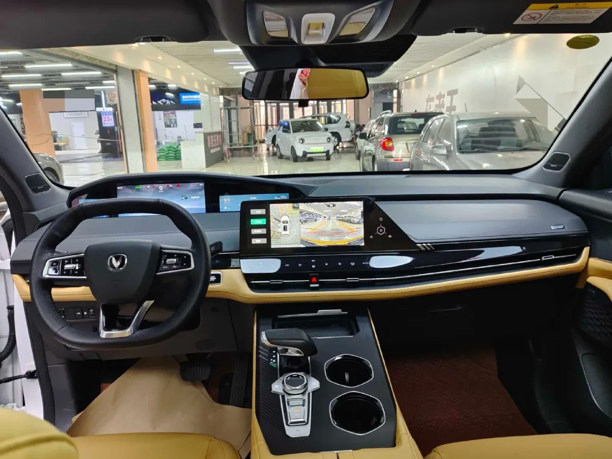 2024 ChangAn UNI-K 2.0T 233HP L4 8AT,autocango,china used car exporter,china ev exporter,chinese used car exporter,chinese used ev exporter