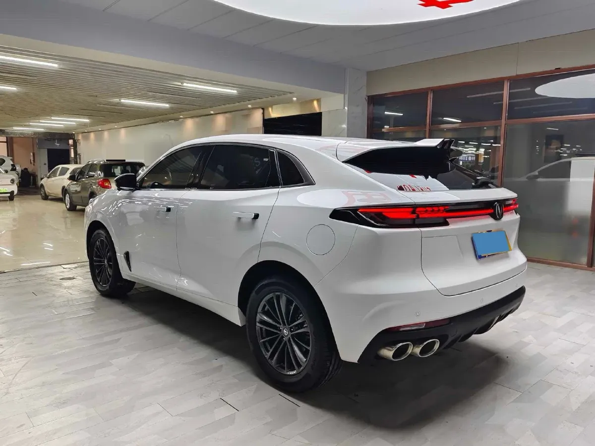 2024 ChangAn UNI-K 2.0T 233HP L4 8AT,autocango,china used car exporter,china ev exporter,chinese used car exporter,chinese used ev exporter