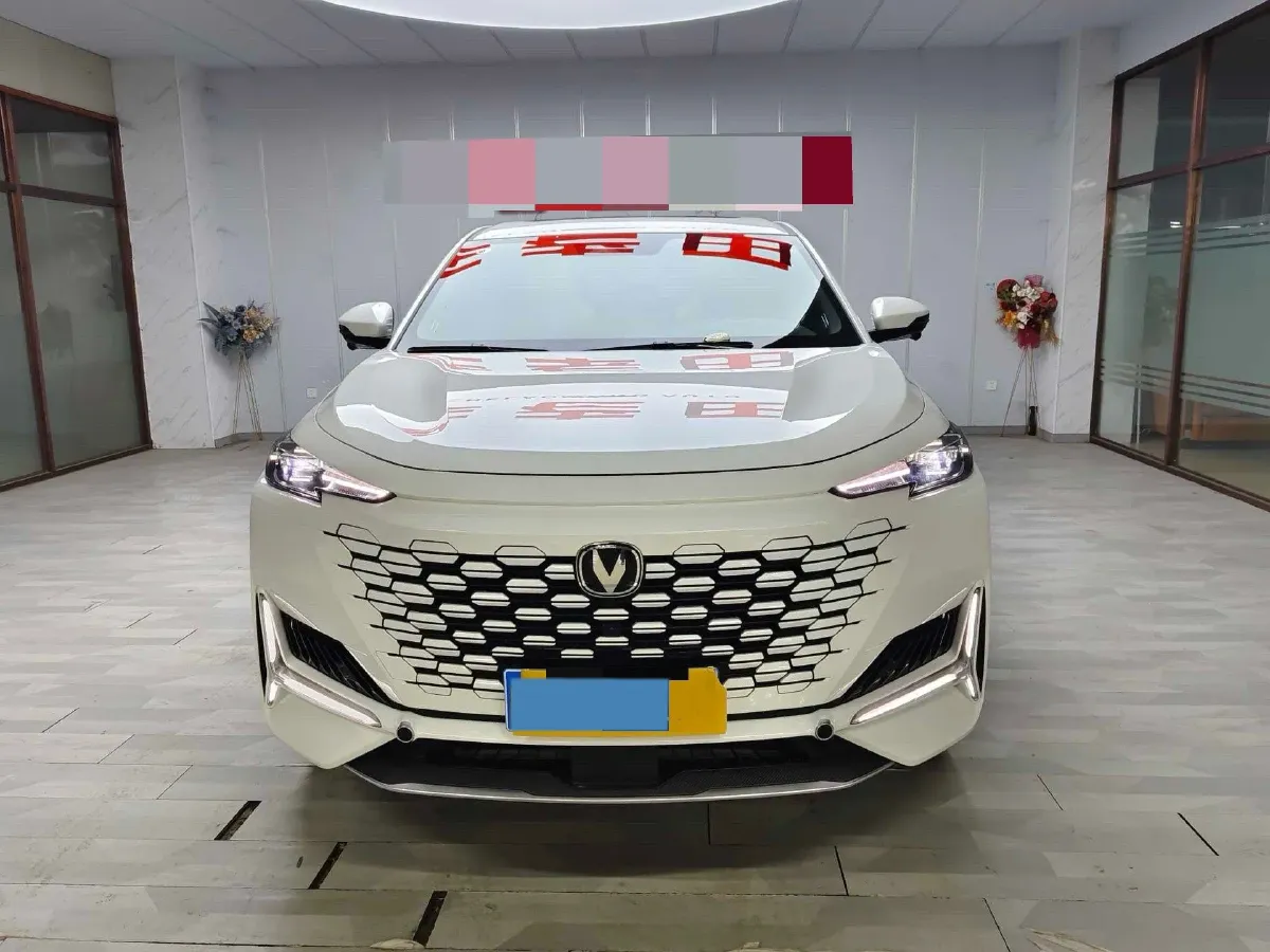 2024 ChangAn UNI-K 2.0T 233HP L4 8AT,autocango,china used car exporter,china ev exporter,chinese used car exporter,chinese used ev exporter