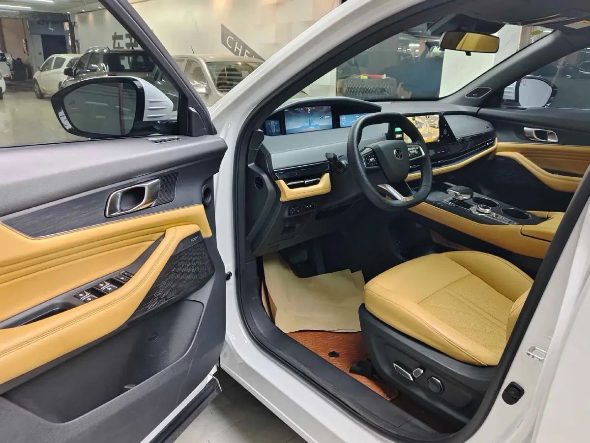 2024 ChangAn UNI-K 2.0T 233HP L4 8AT,autocango,china used car exporter,china ev exporter,chinese used car exporter,chinese used ev exporter