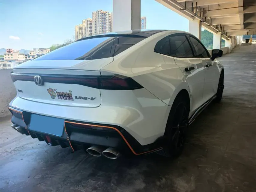 2023 Bestune T77 1.5T 169HP L4 7DCT,autocango,china used car exporter,china ev exporter,chinese used car exporter,chinese used ev exporter