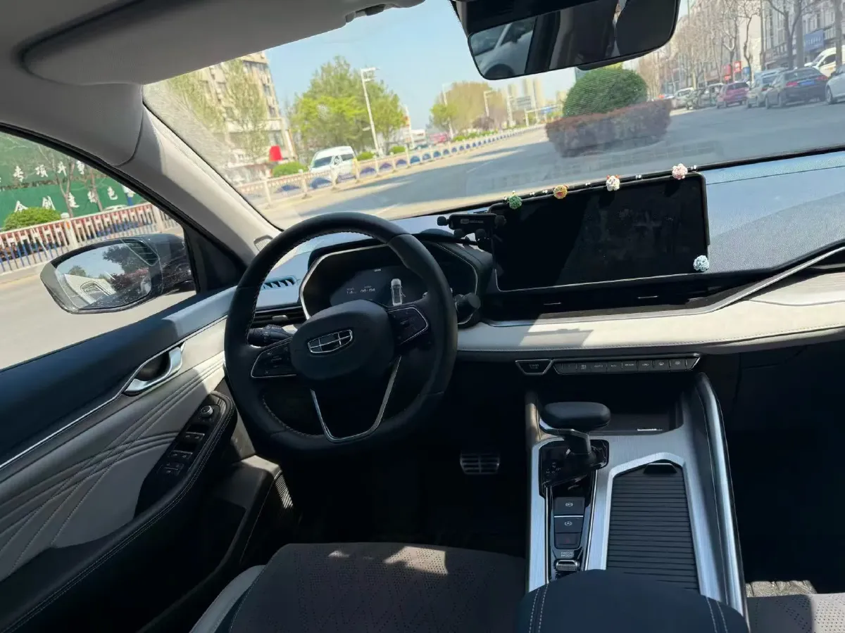 2023 Geely Preface 2.0T 190HP L4 7DCT,autocango,china used car exporter,china ev exporter,chinese used car exporter,chinese used ev exporter