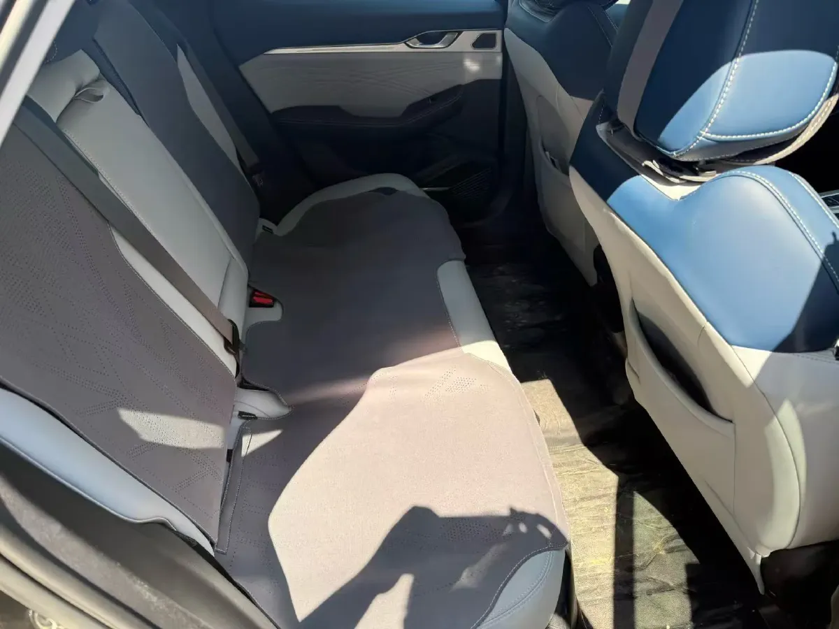 2023 Geely Preface 2.0T 190HP L4 7DCT,autocango,china used car exporter,china ev exporter,chinese used car exporter,chinese used ev exporter